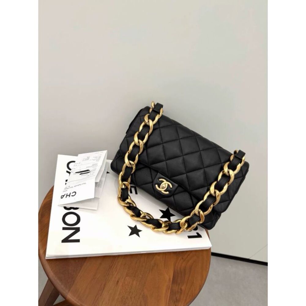 Chanel Women Pre-Loved Bag Very Good Condition